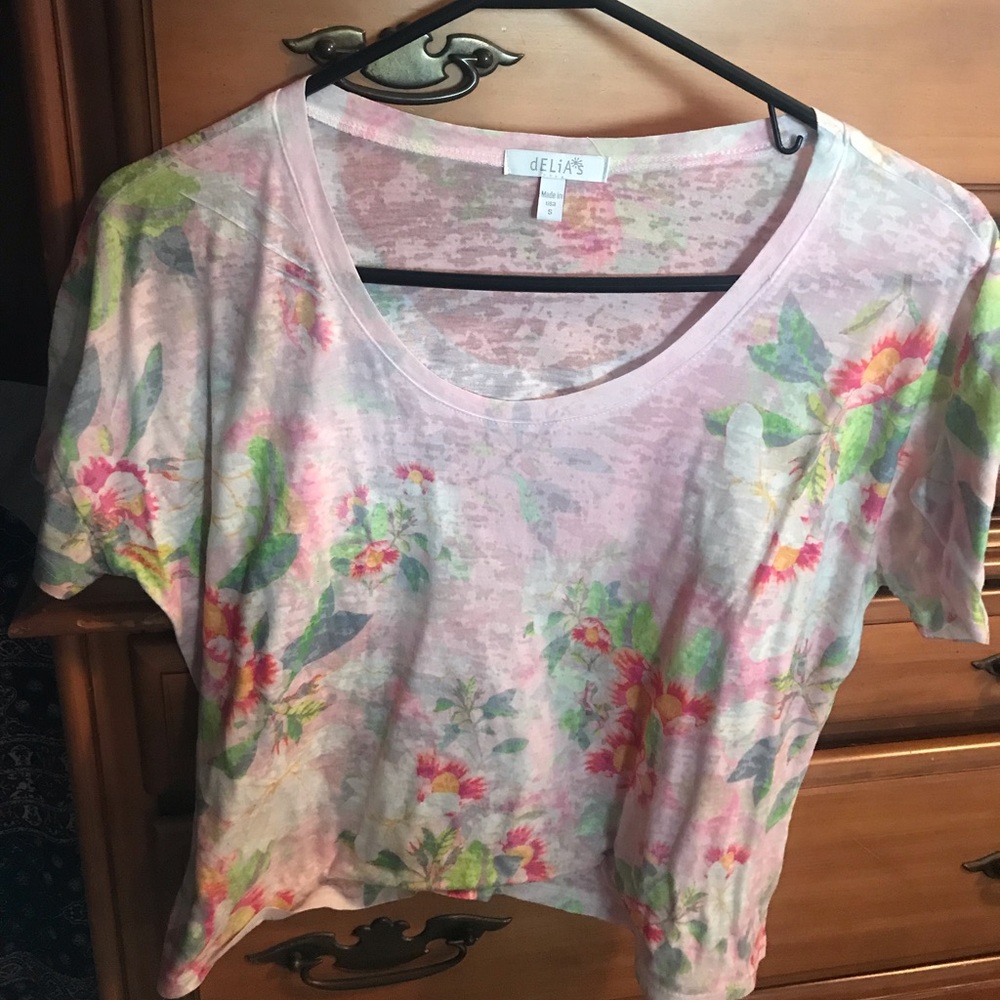 Delia’s crop top!